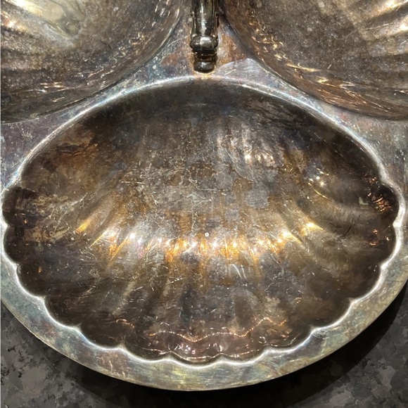 Elegant Silver Plated Shell Dish - Picture 4 of 9